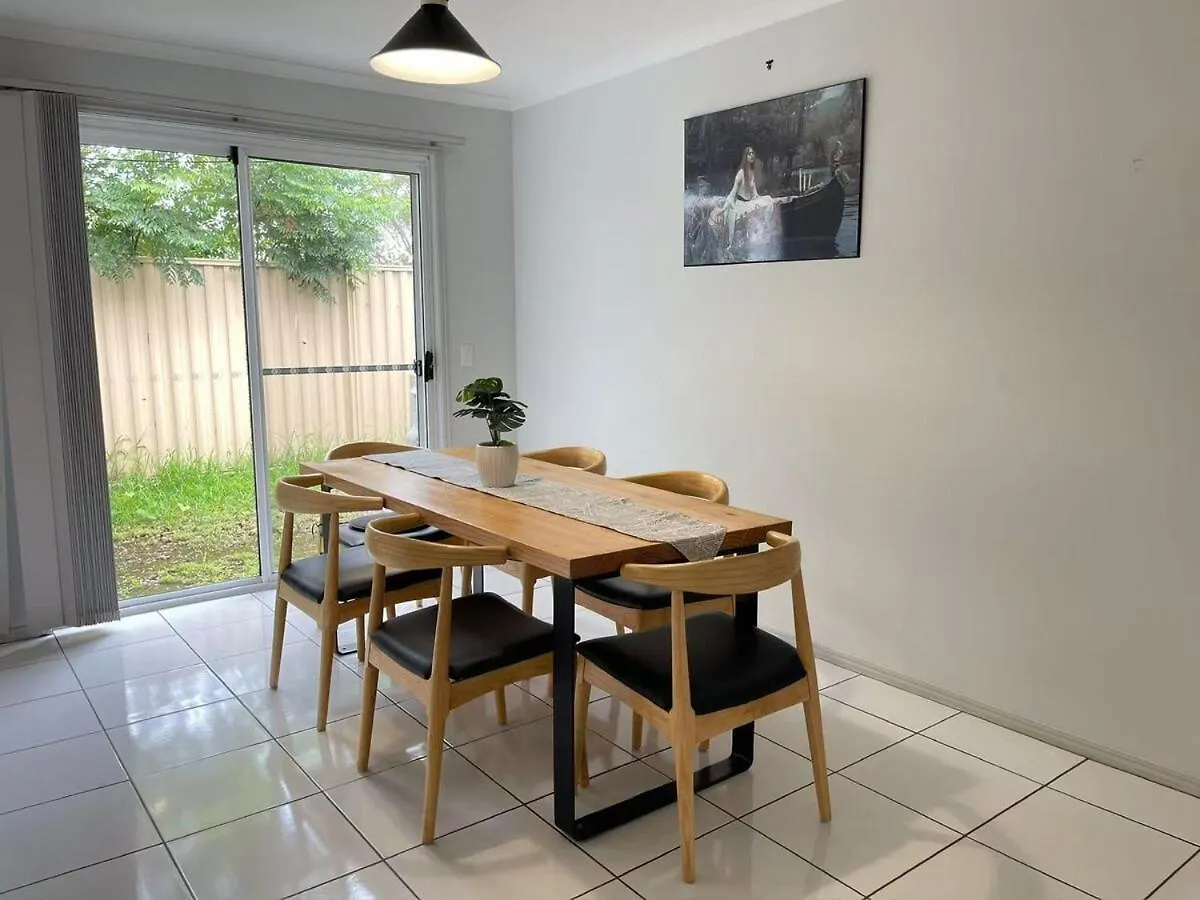 Runaway Bay Family Haven With 4Beds Gold Coast 0*,