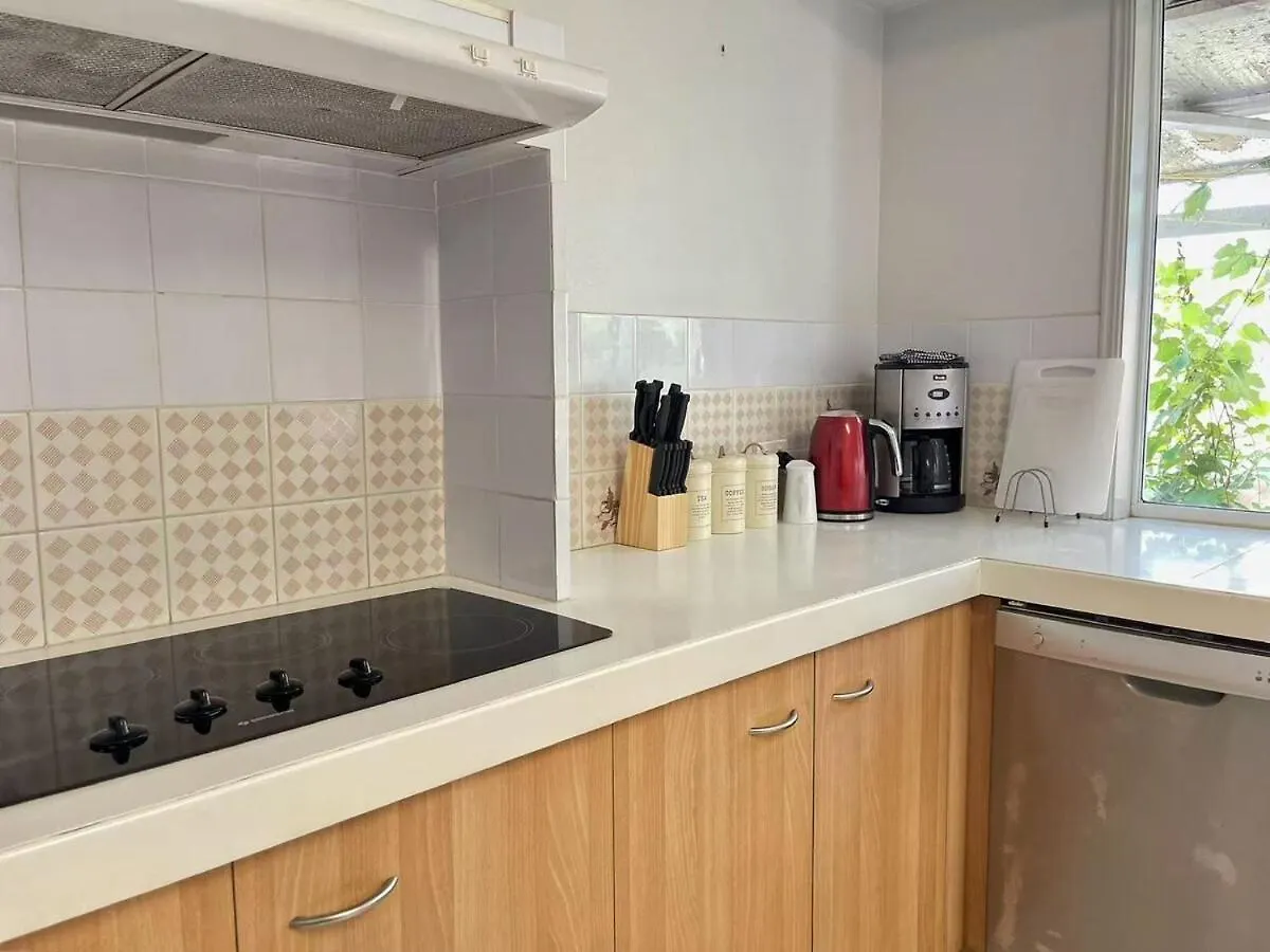 Runaway Bay Family Haven With 4Beds Gold Coast